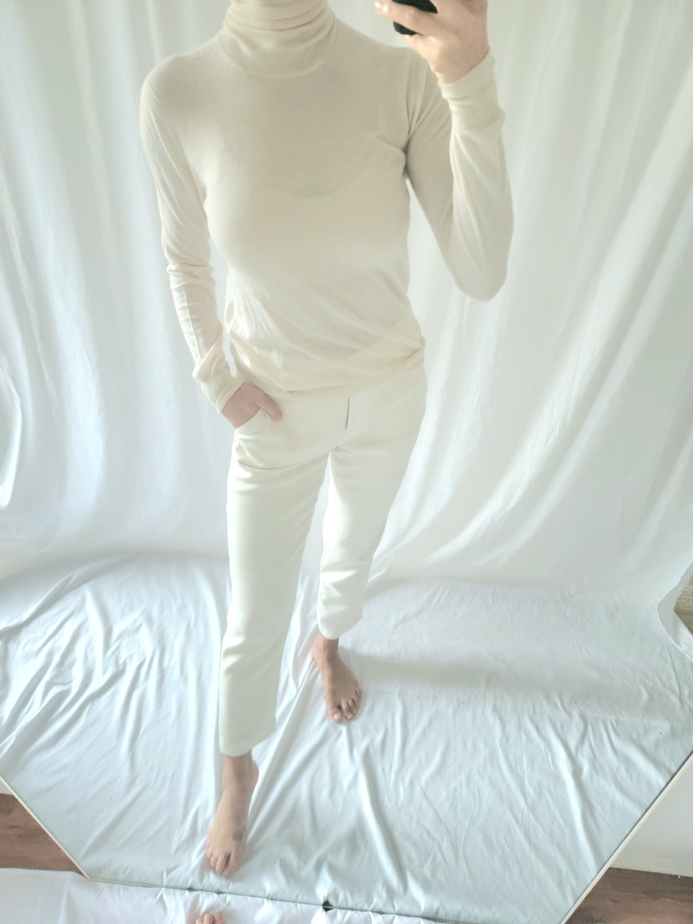 Gucci CASHMERE Cream Turtleneck Sweater fall Winter Designer Chic